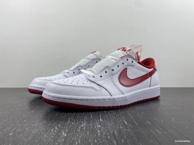 Rep LUCY Red Varsity 705329-101 Retro Low Jordan 1 White 0704